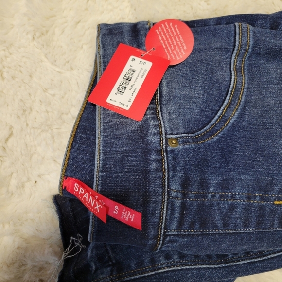 New SPANX Distressed Ankle Skinny Jeans in Medium Wash Blue Size S - Picture 4 of 7